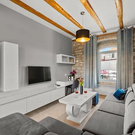 Angel's Sunrise ポレッチ