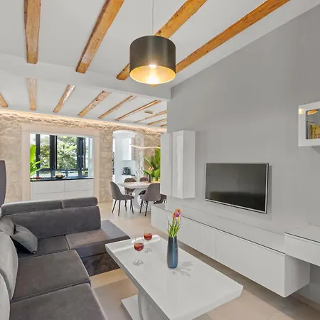Angel's Sunrise Apartment Porec