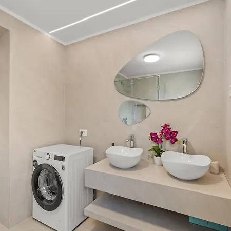 Angel's Sunrise Apartman *